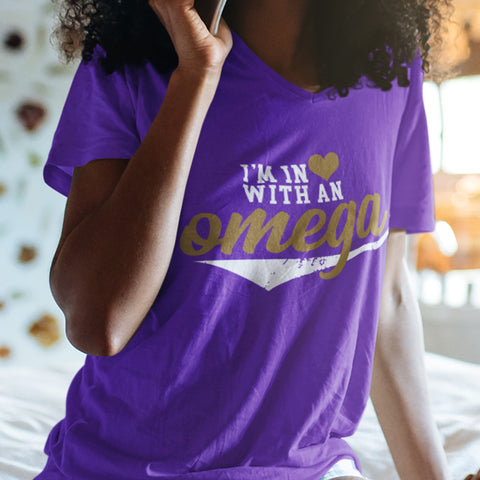 In Love With An Omega (Women's V-Neck)